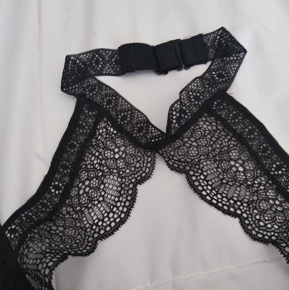 Victoria Secret very sexy black lace push up bra - Picture 2 of 6